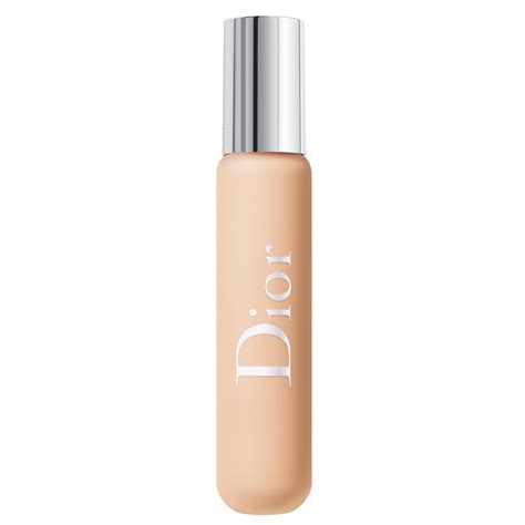 corrector de ojeras dior